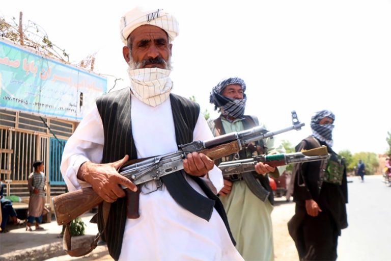 तालिबानको चेतावनी-अफगानी सेनाले आत्मसमर्पण गरुन्