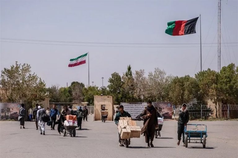 तालिबानको डरले भागेर इरान पुगेका अफगानी सैनिकलाई फिर्ता पठाइयो
