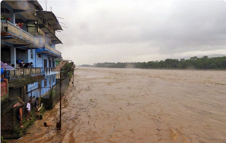 बाढीले नवलपुर हुप्सेकोटका १५० घर डुबानमा