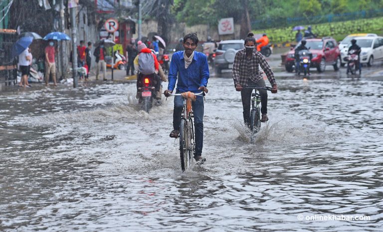 दिनभरको वर्षाले काठमाडौंमै डुवान