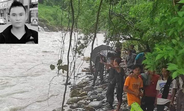 ‘हेर्दाहेर्दै मामा महाकालीको भेलमा खस्नुभयो’