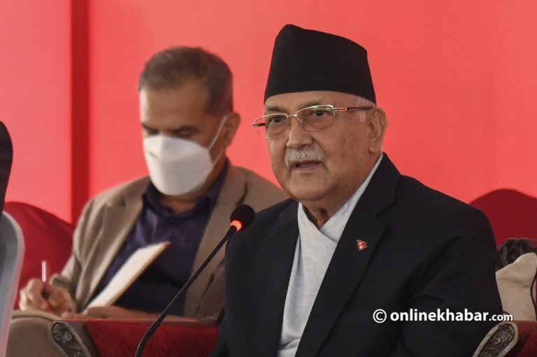 ओलीको अल्टिमेटम : अदालततिर हेरेर चालेको कदम