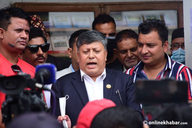 एमालेले माधव नेपाललाई राष्ट्रपति बनाउँछ जस्तो लाग्दैन : गंगालाल तुलाधर