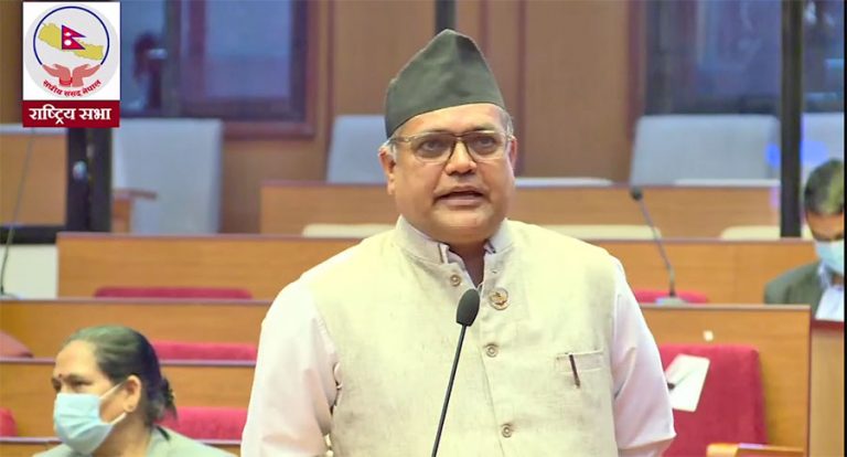 ०४६ सालपछिका प्रधानमन्त्री र मन्त्रीको सम्पत्ति लेखाजोखा गरौं : सांसद शर्मा