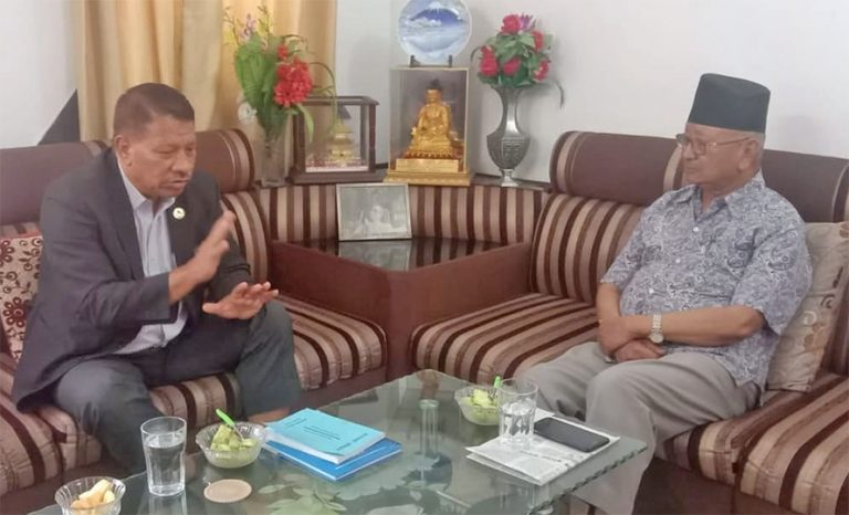 प्रकाशमानसँग गोपालमानको प्रस्ताव : नेतापुत्रको समूहमा मलाई पनि थप्नुस्