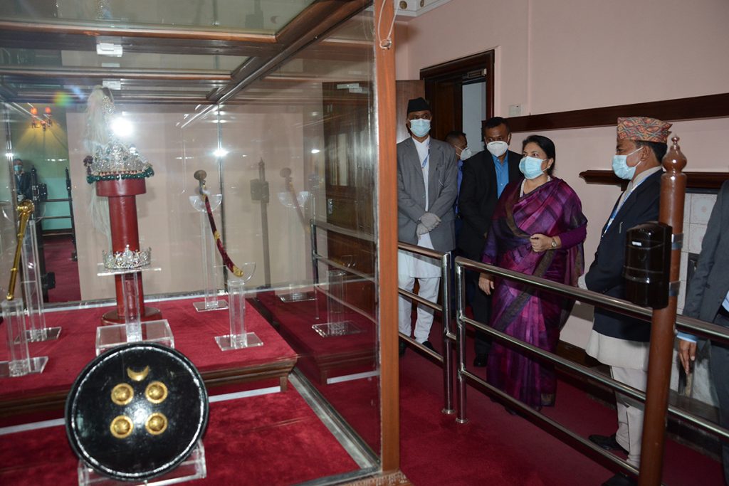 नारायणहिटी संग्रहालयमा राष्ट्रपतिको सवा दुई घण्टे अनौपचारिक भ्रमण (फोटो फिचर)