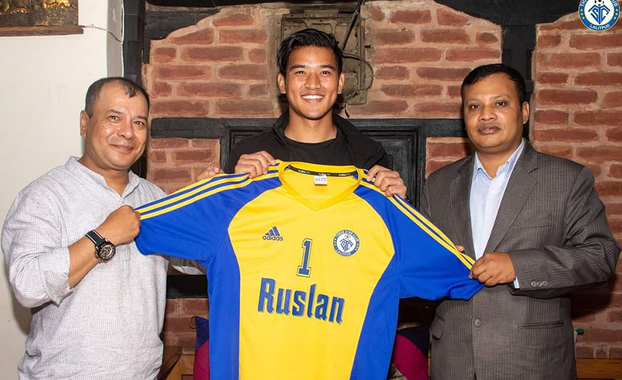 टुसालबाट बी डिभिजन लिग खेलेका गोलकिपर रोशन थ्री स्टारमा अनुबन्ध