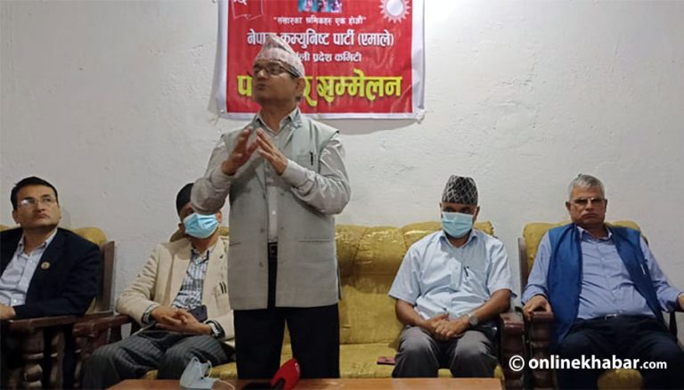 माधव नेपाललाई युवराज ज्ञवालीले भने– एमाले त सिध्याउनु होला, तर तपाईंले जित्नुहुन्न