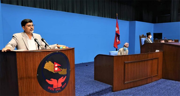 चार वर्षमा १० खर्ब ३१ अर्ब ऋण थपियो, सही ठाउँमा परिचालन भएन : अर्थमन्त्री