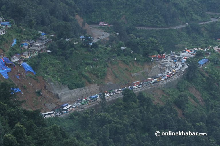 काठमाडौं उपत्यकाका नाका आवागमन गर्नुअघि सतर्कता अपनाउन ‘ट्राभल एलर्ट’