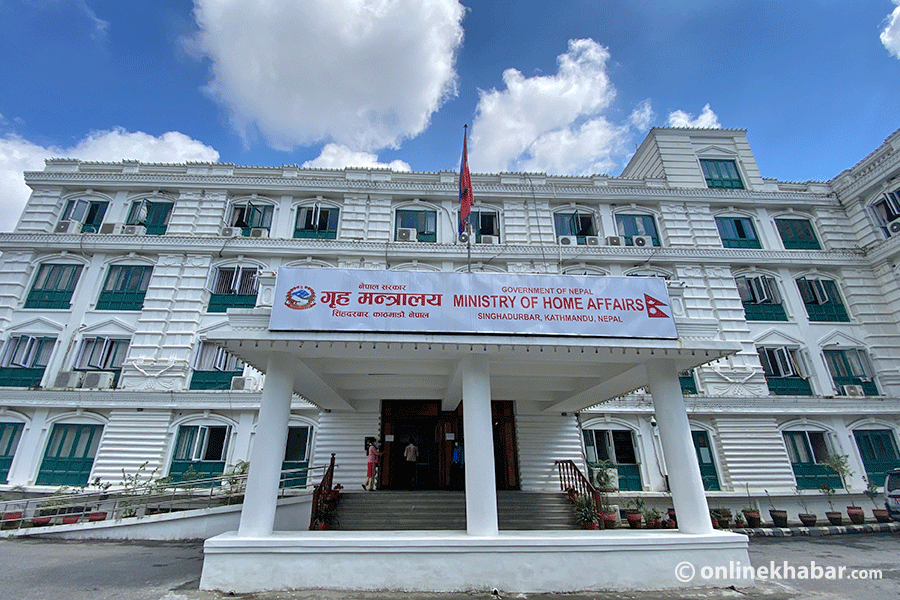 काम थाल्नुअघि १५ मिनेट अनिवार्य योग–ध्यान गर्न कर्मचारीलाई गृहको निर्देशन