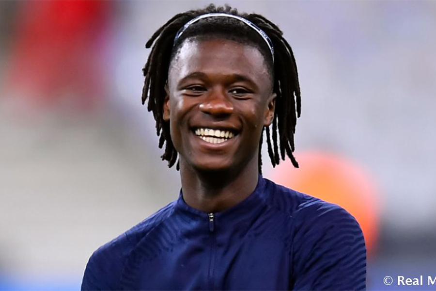 कामाभिंगा रियलमा अनुबन्धित