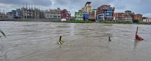 काठमाडौंमा बाढीमा डुबेको बस्ती (फोटो फिचर)