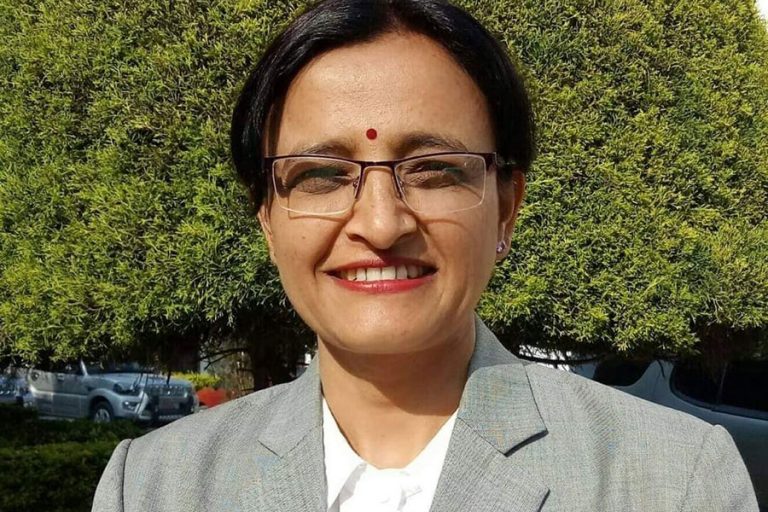 बागमतीमा मिना नेपाल ज्ञवालीले गरिन् एकीकृत समाजवादीको पक्षमा सनाखत