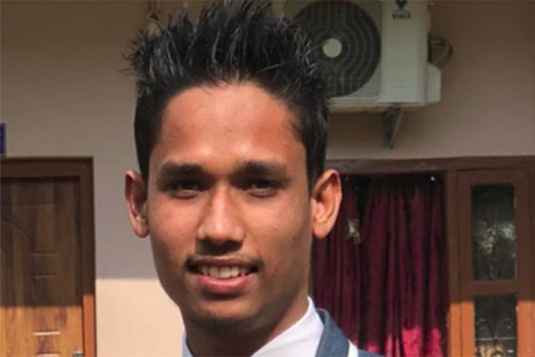 मास्कमा कालोबजारी : आँखामा मास्क लगाएर मौन सरोकारवाला