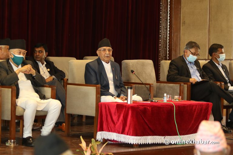 ओलीलाई एमाले सांसदहरुकै प्रश्न : एमसीसी के गर्ने ?