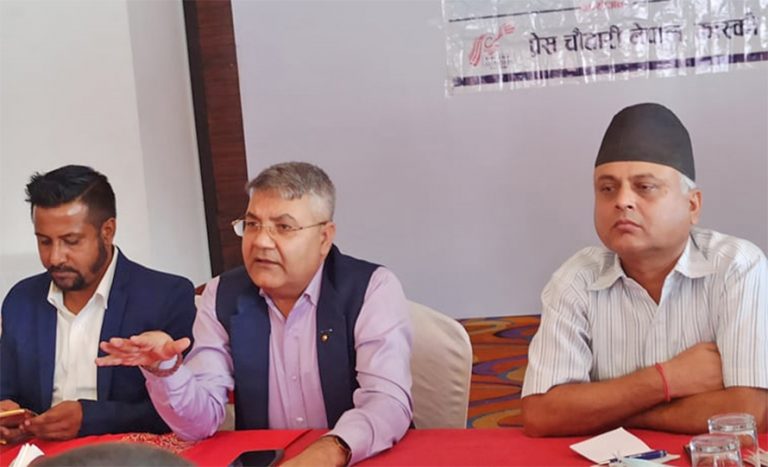 सभामुखले प्रचण्डको इशारामा काम गरे : गोकुल बास्कोटा