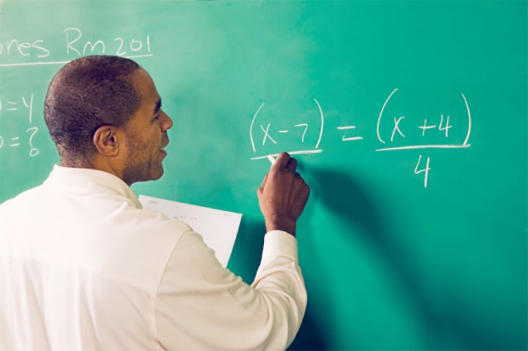 कामचोर गणित शिक्षकको अनौठो बहाना, तीन वर्षमा ७६९ दिन बिदा