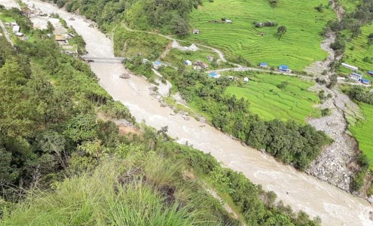 पर्वतको पहिरोका कारण गण्डकीका ४ जिल्लामा विद्युत अवरुद्ध
