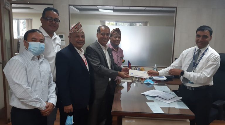 सुन आपूर्ति बढाउन माग गर्दै व्यवसायी पुगे राष्ट्र बैंक