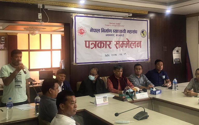 सहकारीलाई ठेक्का दिए भ्रष्टाचार बढ्छ : निर्माण व्यवसायी