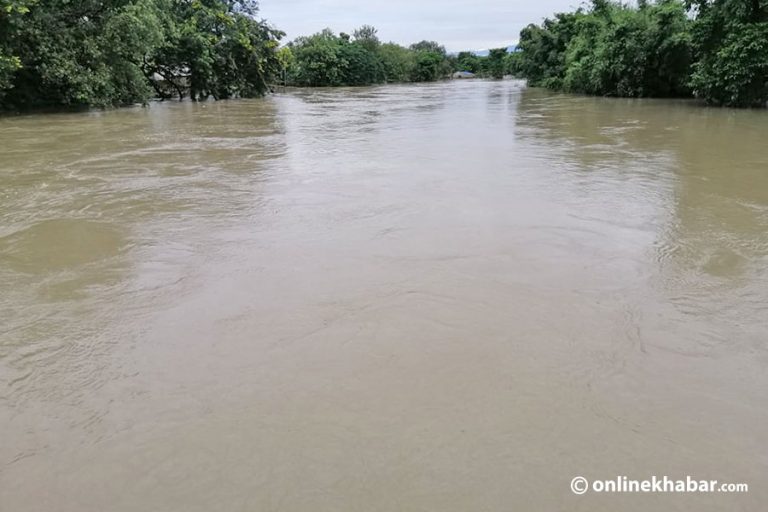 वर्षाका कारण पोखरा हेम्जाका ३०० घर डुबानमा