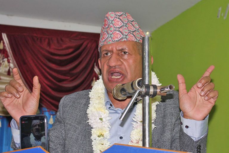 सत्तारुढ गठबन्धन टिकाइ राख्न जरुरी छ : प्रदीप ज्ञवाली