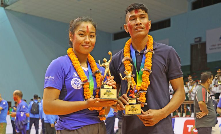 आर्मी र न्यूडायमण्ड च्याम्पियन, मानबहादुर र प्रतिभा उत्कृष्ट