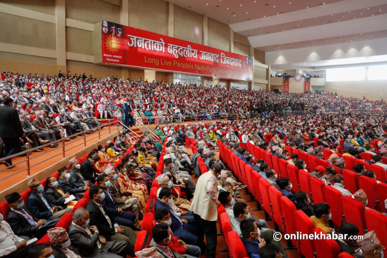 एमाले विधान महाधिवेशनमा ३ दस्तावेजमाथि समूहगत छलफल हुँदै