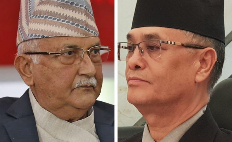 प्रधानन्यायाधीश जबरालाई ओलीको साथ !