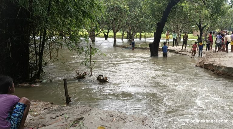 प्रदेश १ मा पानी पर्न थालेपछि बल्ल राहत संकलन