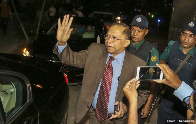 बंगलादेशका पूर्वप्रधानन्यायाधीश सिन्हालाई ११ वर्ष जेल सजाय