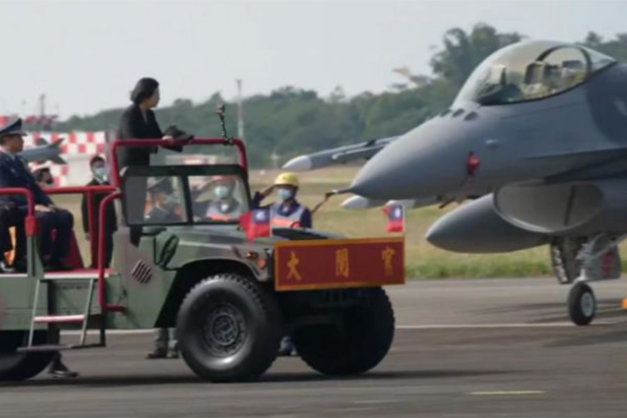 ताइवानले सार्वजनिक गर्‍यो चीनलाई टक्कर दिने ‘भाइपर’ लडाकु विमान