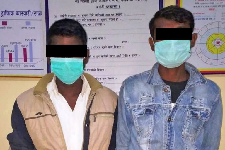 १ किलो ९ सय ग्राम गाँजासहित बाराबाट दुई जना पक्राउ