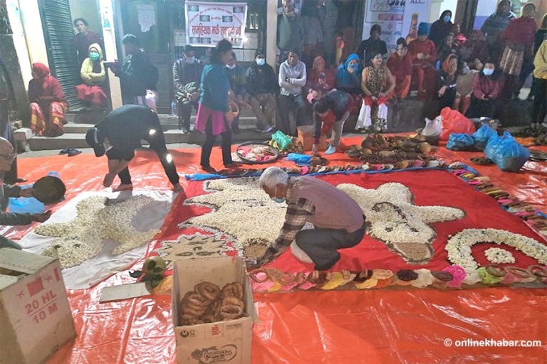 गोरखाका नेवार समुदायले मनाए मकै सुकाउने पर्व