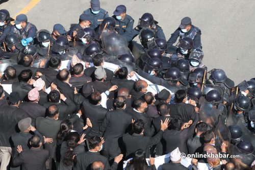 एक्लै आन्दोलनमा बार, किन निष्क्रिय भयो पापड ?
