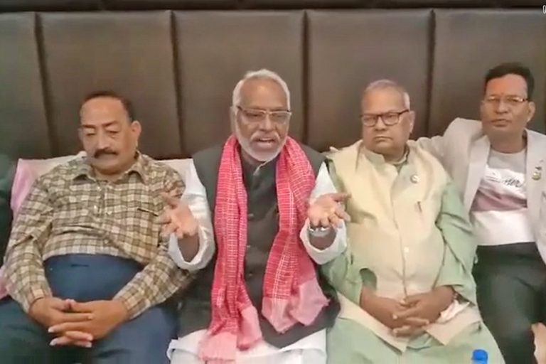 प्रधानन्यायाधीशले राजीनामा दिनुपर्छ : महतो