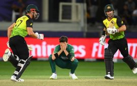 पाकिस्तानलाई स्तब्ध पार्दै अष्ट्रेलिया फाइनलमा