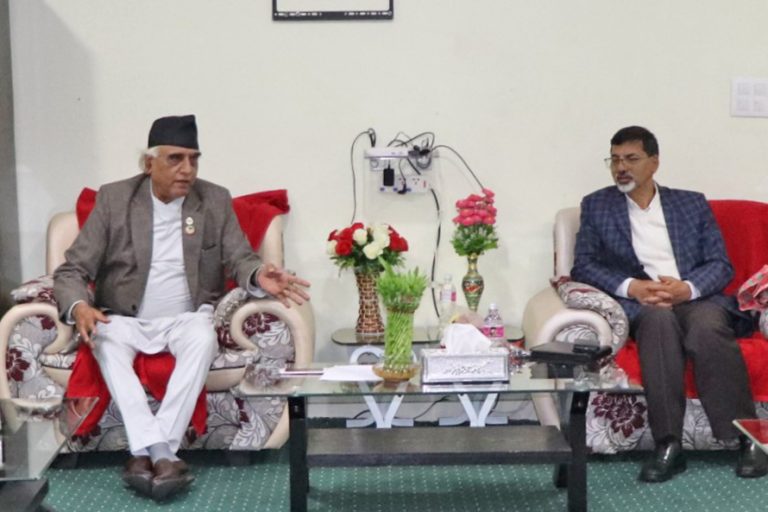 अर्थमन्त्रीसँग गण्डकीका मुख्यमन्त्रीले मागे थप बजेट