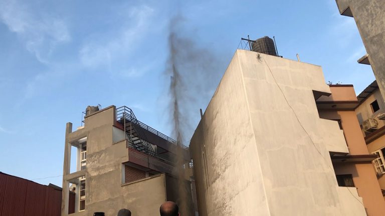 काठमाडौंको कागेश्वरी मनहरामा जमिनमुनीबाट ग्यास निस्कियो
