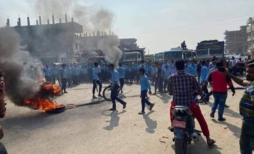परवानीपुरमा विद्यार्थीले गरेको चक्काजाम खुलाउन १३ राउन्ड अश्रु ग्यास