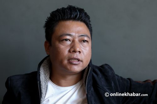 दार्जिलिङको गाडीमा सहचालकदेखि हेयर ड्रेसरसम्मको यात्रा