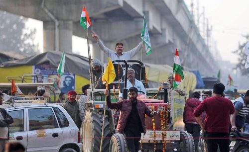भारतमा किसान आन्दोलन स्थगित, शनिबारदेखि प्रदर्शन स्थल खाली गर्ने