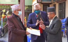 ओलीलाई कानून व्यवसायीले भने : प्रधानन्यायाधीशलाई महाभियोग लगाउन सहयोग गर्नुस्