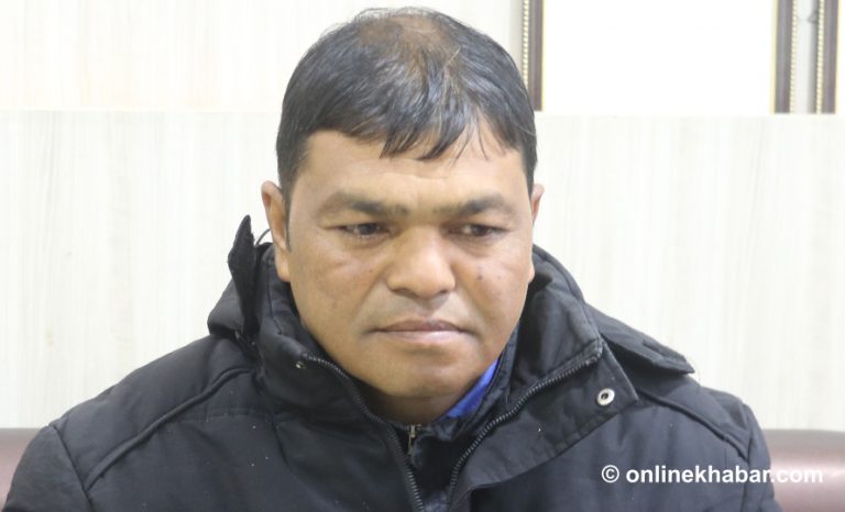 हराएको छोरा खोज्न हिंडेका प्रकाशलाई प्रहरीले सोध्यो : तपाईंले नै बेच्नुभएको त हैन ?