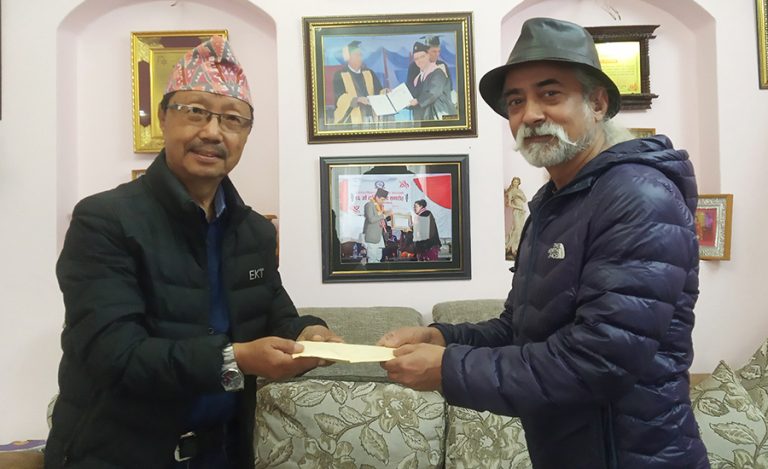 डा. फागोलाई महानन्द पुरस्कार प्रदान