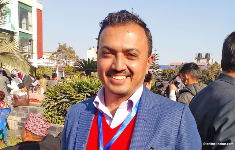 युवराज न्यौपानेले दिए कांग्रेस सभापतिमा उम्मेदवारी