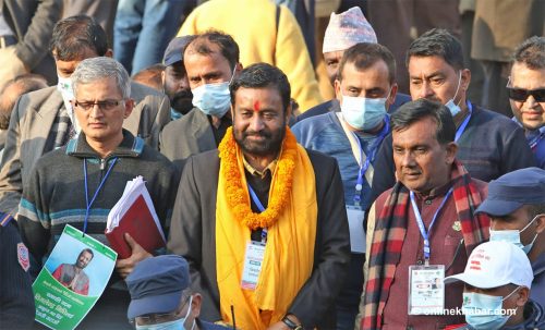 विमलेन्द्र निधिले दिए सभापतिमा उम्मेदवारी