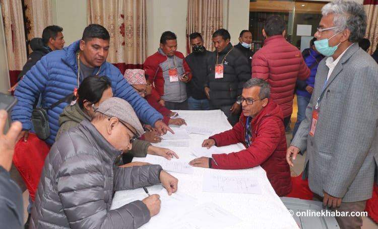 माओवादीको वागमती प्रदेश पदाधिकारी छान्न मतदान (तस्वीरहरु)