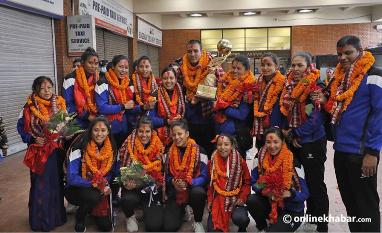 नेपाली भलिबल टोली स्वदेश फर्कियो, विमानस्थलमा भव्य स्वागत